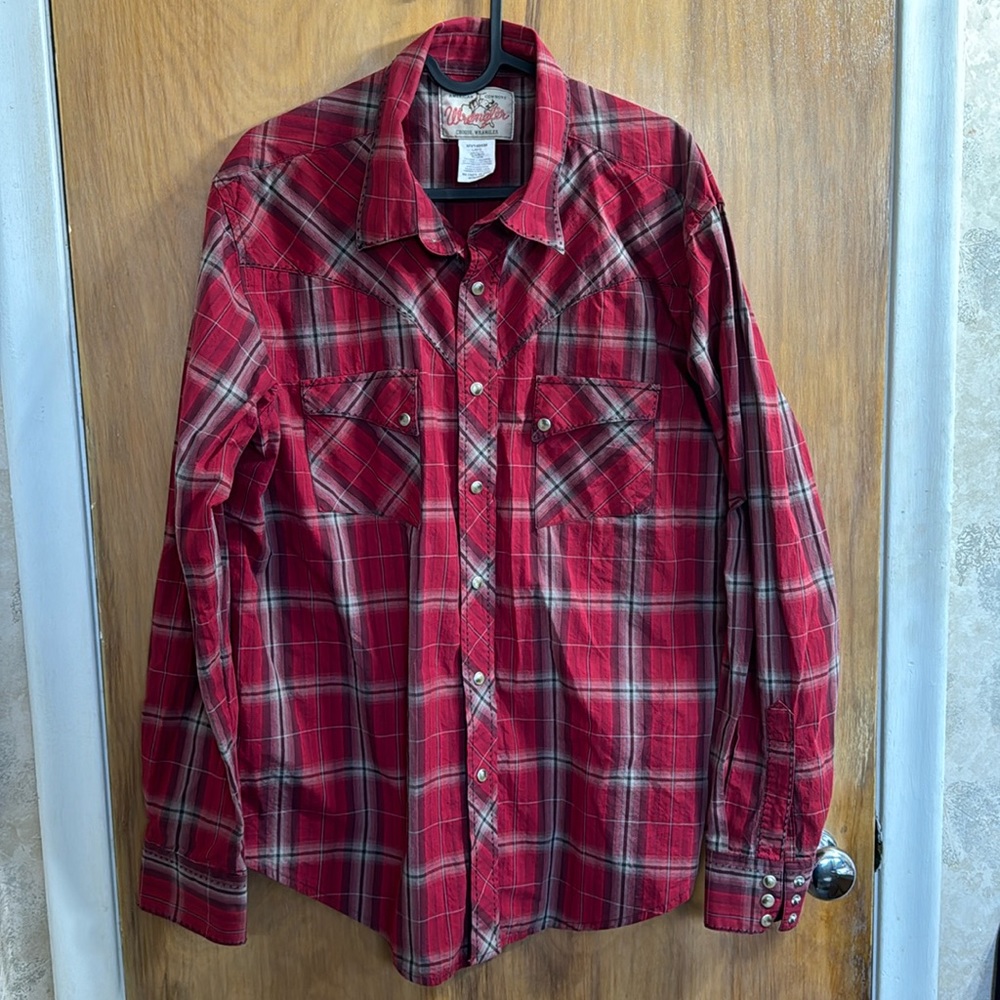 Wrangler Western Shirt with pearlsnap buttons - large